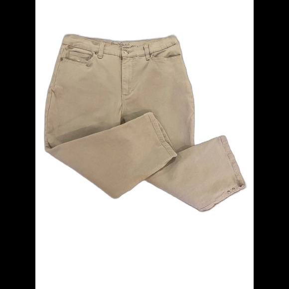 Gloria Vanderbilt  "All Around Slimming" Womens Size 10 Khaki Capris for Summer - Picture 1 of 9